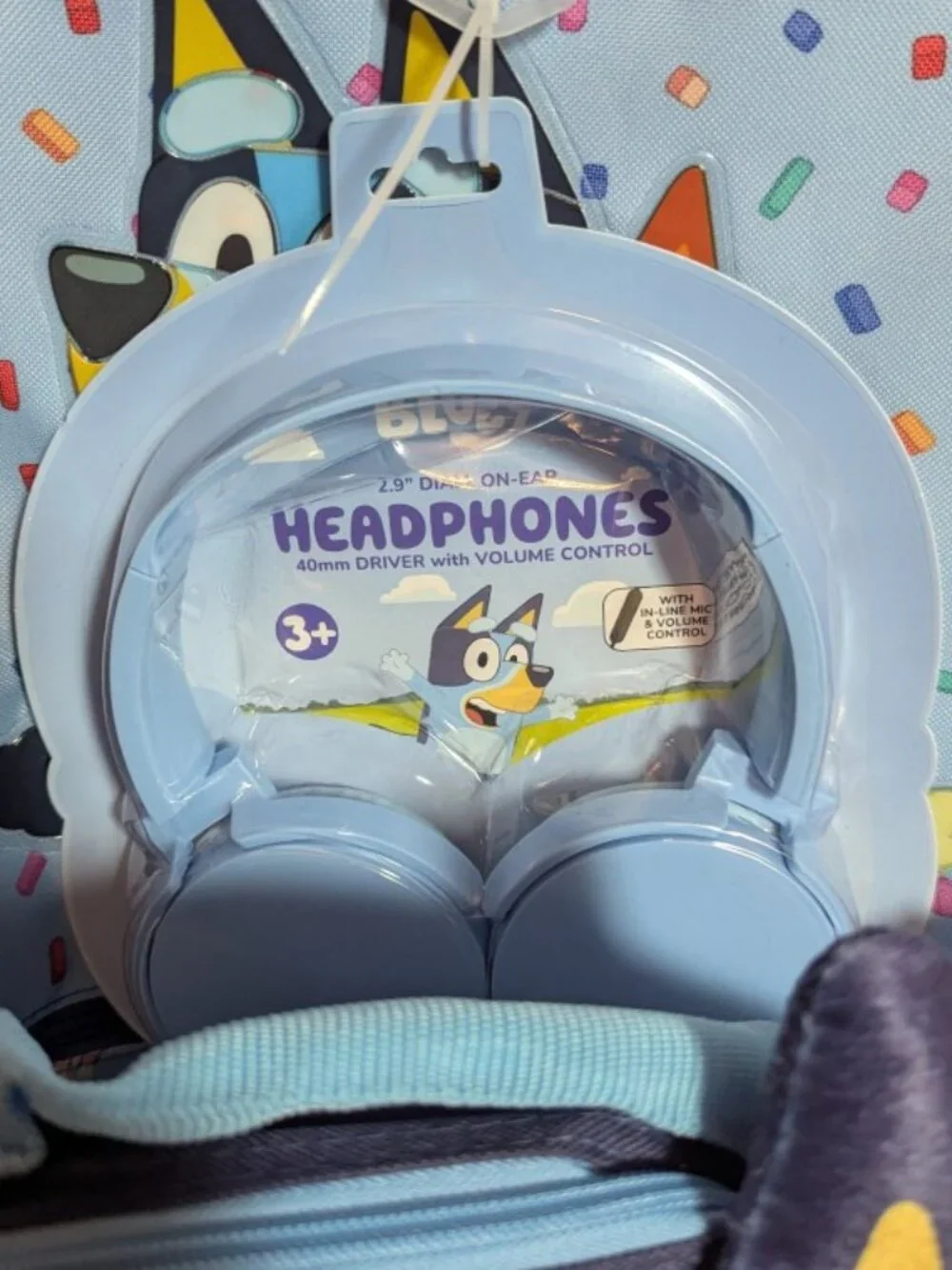 NWT Bluey 5-Piece Backpack Set: Backpack, Lunch Bag, Headphones & More
